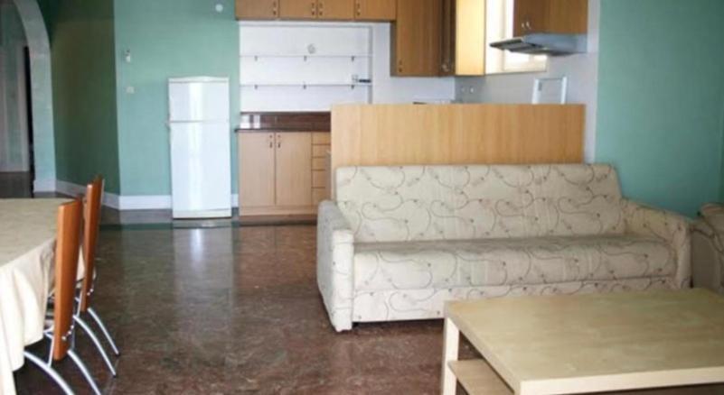 Apartments Lozina On The Beach Omiš Екстериор снимка